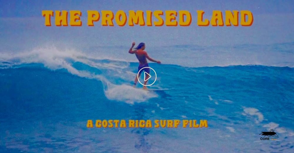 Manu mosteiro surf en pavones costa rica con tabla de surf twin fin