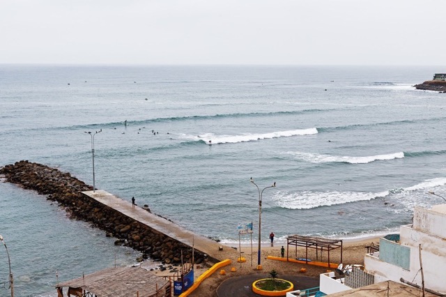 Surf en Perú en San Bartolo