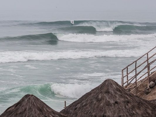 Surf en Perú Punta Rocas