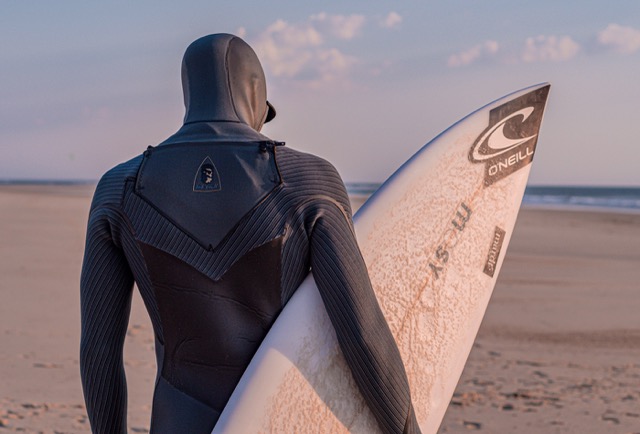 Neopreno O'Neill Mutant Legend 5/4mm panel lumbar sin costuras